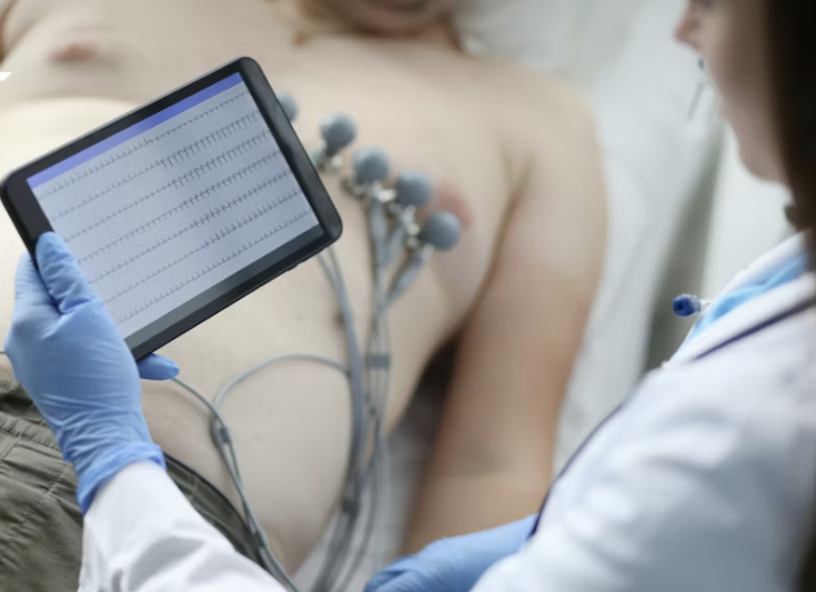 how long does it take to become an ekg technician