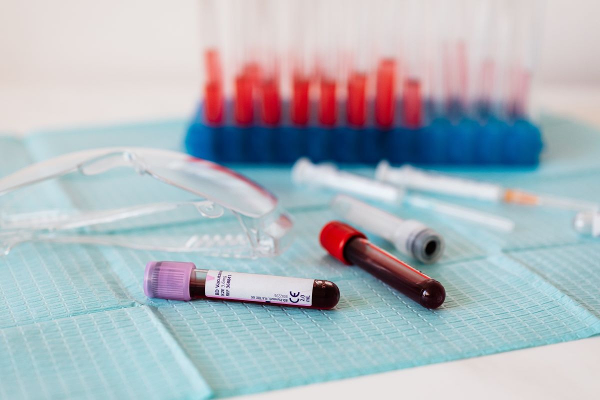 How to advance career as phlebotomy technician