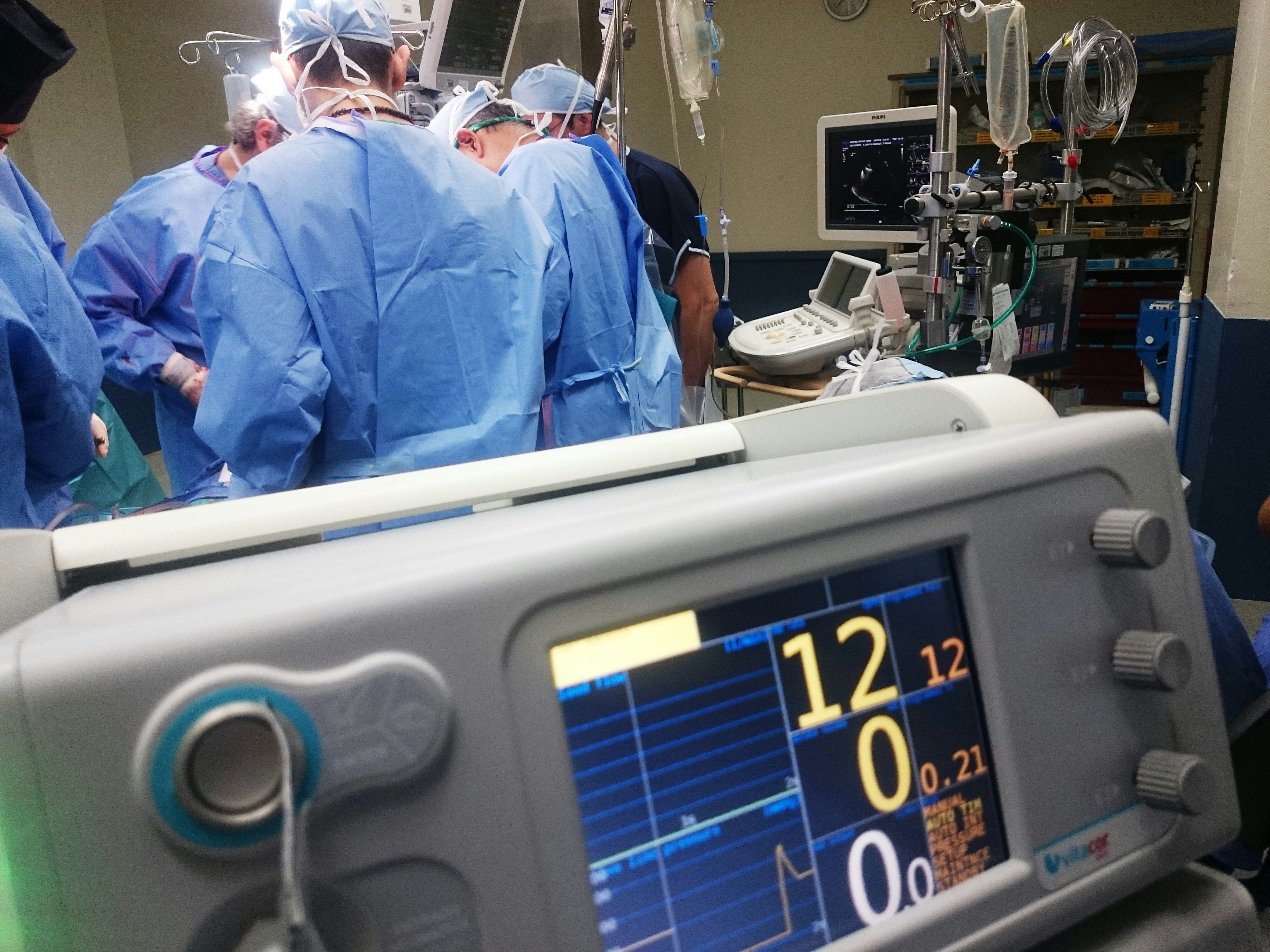 how long does it take to become a surgical technologist