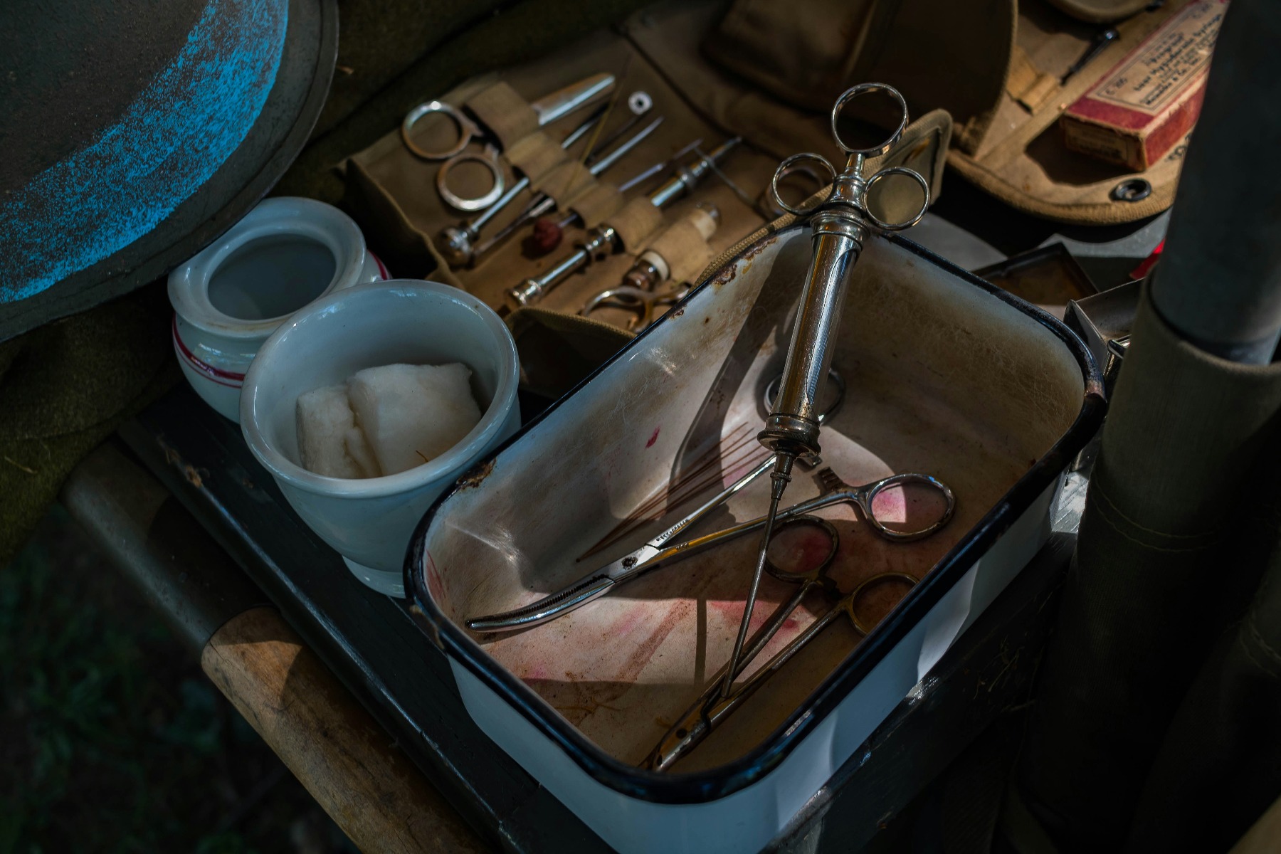 what surgical technologists do
